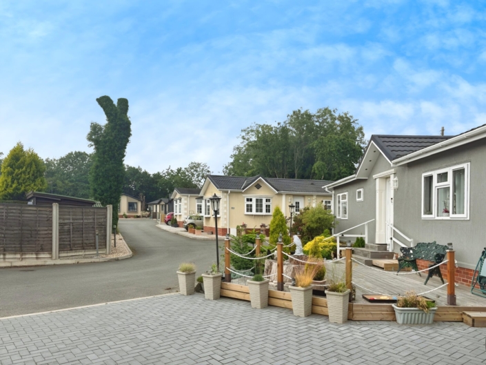 Residential Park Homes for sale at Springfield Park, Hinckley, Leicestershire